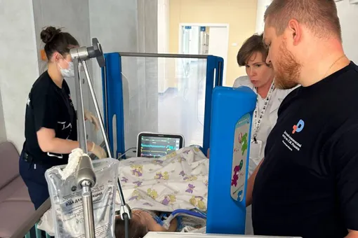 У брошенного на пол в Шереметьево ребенка выявили множественные переломы основания черепа У брошенного на пол в Шереметьево ребенка выявили множественные переломы основания черепа