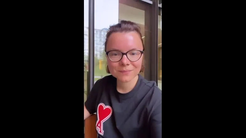 Нажми и смотри