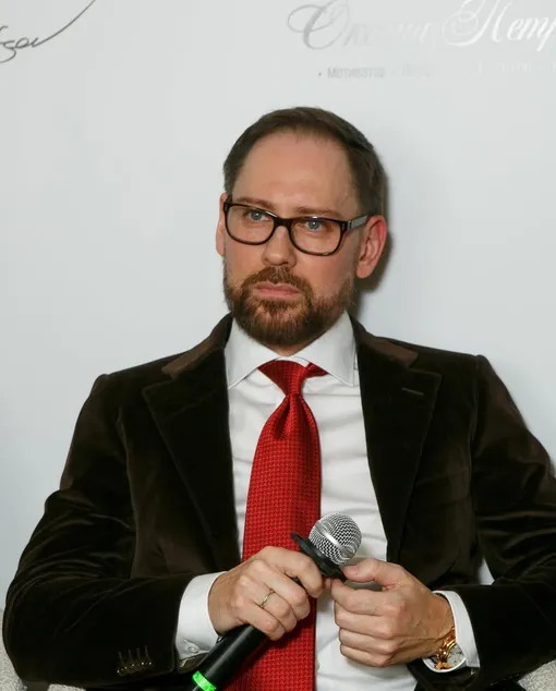 Филипп Рябченко объяснил, почему развод Романа и Елены Товстик не признан официальным