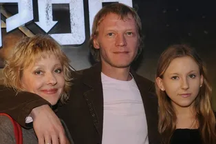 «Любовь для меня проявляется в заботе жены»: Алексей Серебряков назвал самый большой подарок судьбы «Любовь для меня проявляется в заботе жены»: Алексей Серебряков назвал самый большой подарок судьбы