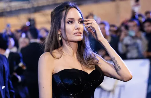 Анджелина Джоли оказалась в опасности на съемках нового фильма Анджелина Джоли оказалась в опасности на съемках нового фильма