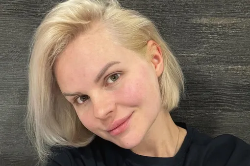 «Могла ли я об этом мечтать, когда у меня не было ничего, кроме долга в 2 миллиона?»: Алиса Вокс подарила отцу дом «Могла ли я об этом мечтать, когда у меня не было ничего, кроме долга в 2 миллиона?»: Алиса Вокс подарила отцу дом