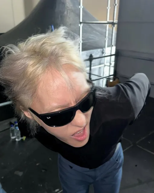 Zion.T рассказал, как очки стали его визитной карточкой Zion.T рассказал, как очки стали его визитной карточкой