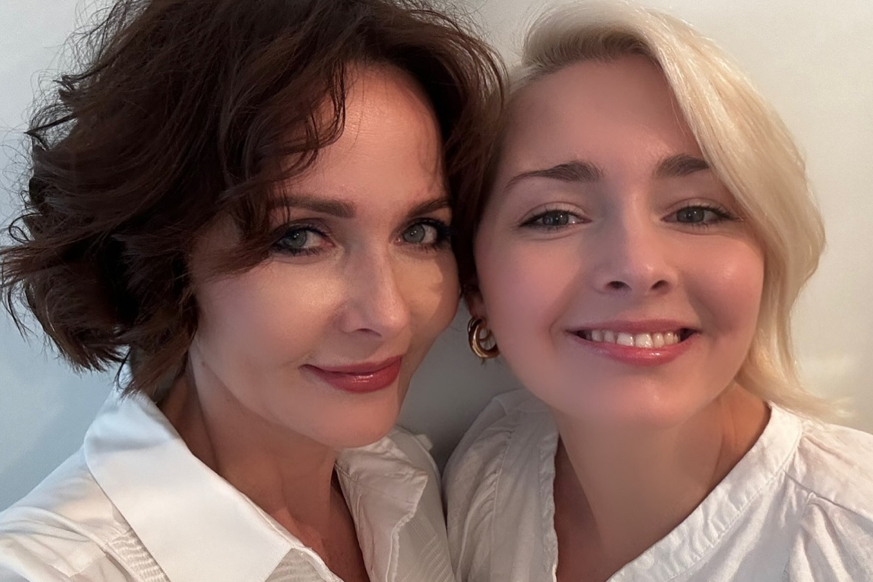 Бір автотаяқ үшін екі қыз Минет үшін фильмдерді қараңыз