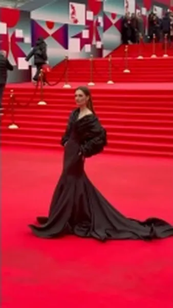 Нажми и смотри