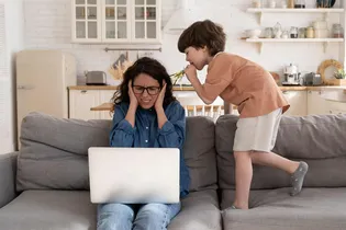 «Он делает это назло!» Что на самом деле стоит за «плохим» поведением ребенка? «Он делает это назло!» Что на самом деле стоит за «плохим» поведением ребенка?