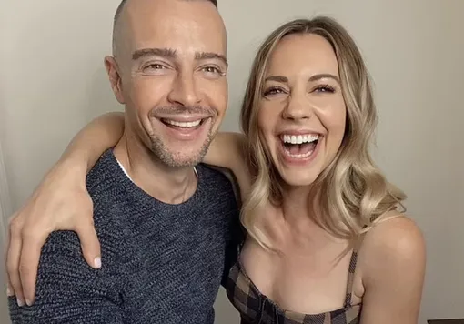 Джои Лоуренс и Саманта Коуп стремительно влюбились друг в друга