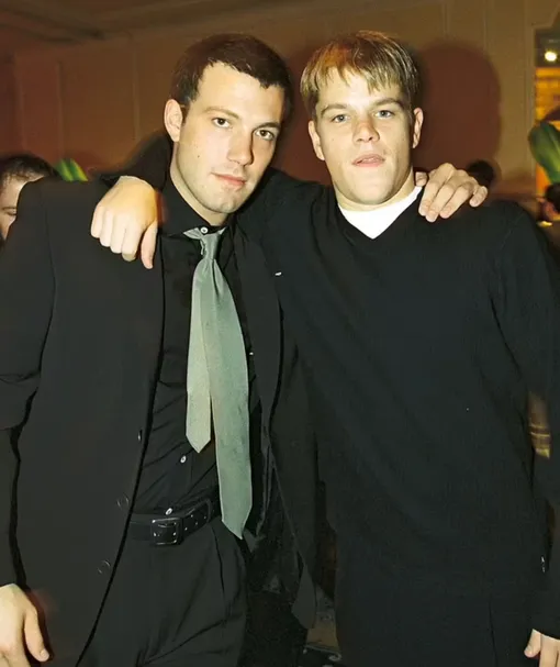 Бен Аффлек и Мэтт Дэймон написали сценарий к фильму «Умница Уилл Хантинг» Бен Аффлек и Мэтт Дэймон написали сценарий к фильму «Умница Уилл Хантинг»