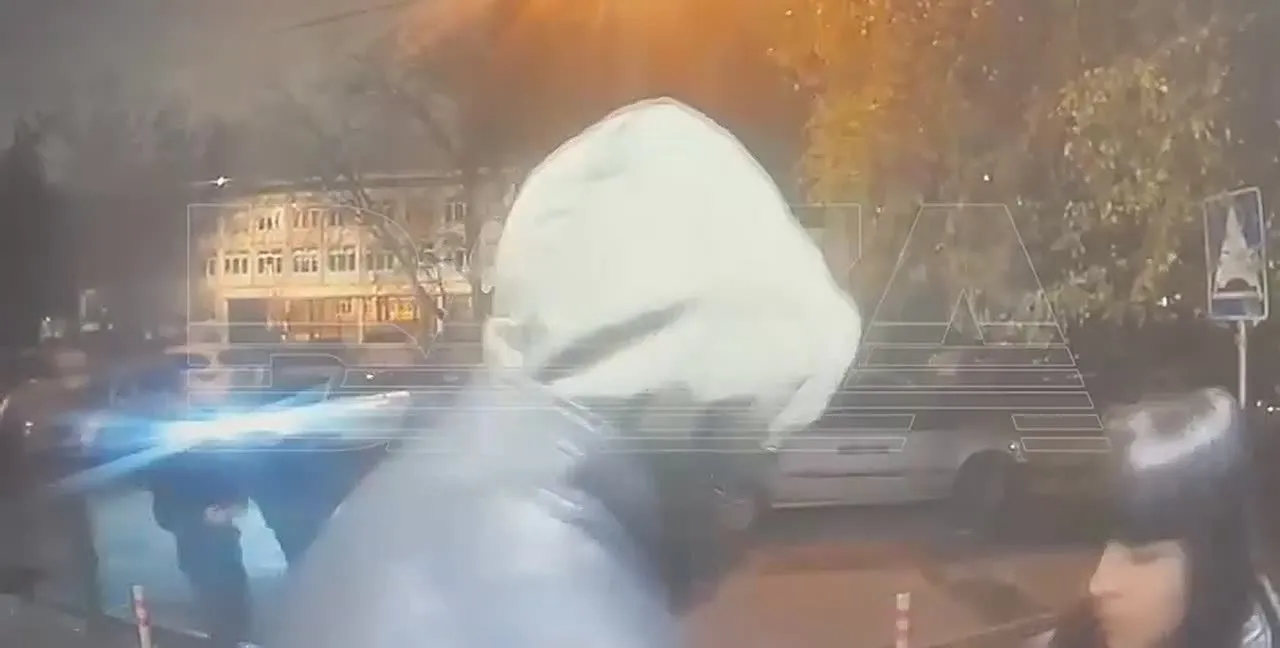 Нажми и смотри
