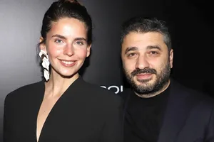 «Шея не двигается, его бьют током»: беременная Лиза Моряк рассказала о состоянии мужа после операции