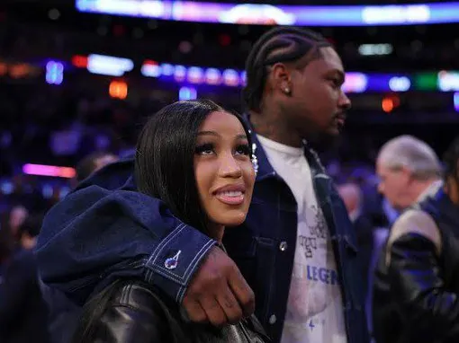 Карди Би и Стеффлон Диггз