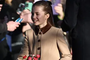 Дочь Кейт Миддлтон надела схожий наряд, в котором ее мама совершила первый королевский выход