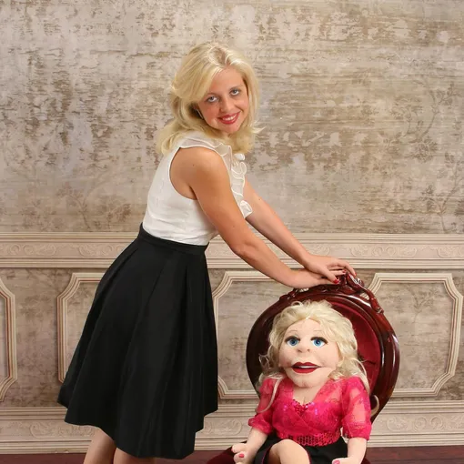 twitter.com/aprilbrucker twitter.com/aprilbrucker