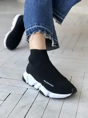 Кроссовки-носки Speed от Balenciaga, 63286 руб. Кроссовки-носки Speed от Balenciaga, 63286 руб.
