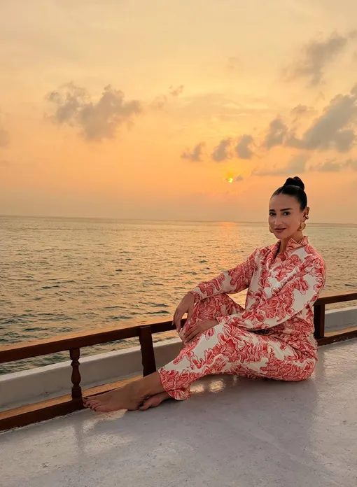 Ольга Бузова полюбовалась закатом Ольга Бузова полюбовалась закатом