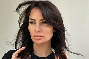 «Я уже набрала 18 кг»: беременная Саша Кабаева показала изменившуюся фигуру в обтягивающем наряде — видео «Я уже набрала 18 кг»: беременная Саша Кабаева показала изменившуюся фигуру в обтягивающем наряде — видео