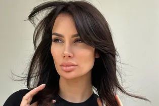«Я уже набрала 18 кг»: беременная Саша Кабаева показала изменившуюся фигуру в обтягивающем наряде — видео «Я уже набрала 18 кг»: беременная Саша Кабаева показала изменившуюся фигуру в обтягивающем наряде — видео