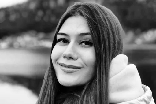 Внезапно ушла из жизни в 33 года журналист «Известий» Мария Фролова Внезапно ушла из жизни в 33 года журналист «Известий» Мария Фролова