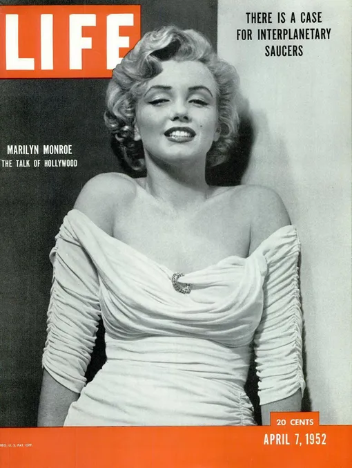 Мэрилин Монро на обложке журнала Life в 1952 году Мэрилин Монро на обложке журнала Life в 1952 году