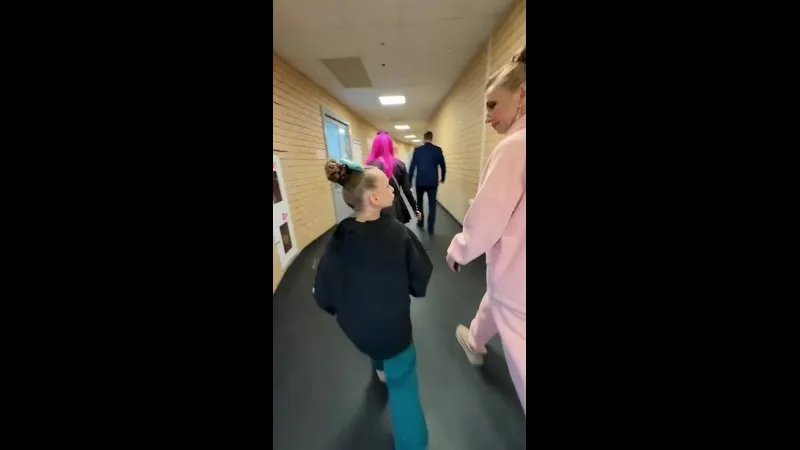 Нажми и смотри