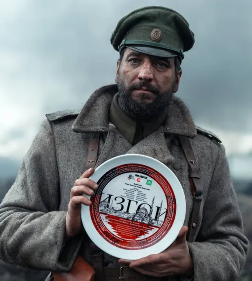 Актер Александр Устюгов играет роль полковника Нератова в сериале «Изгои» Александр Устюгов