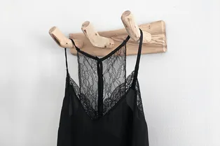 Как носить кружево и не выглядеть вульгарно: 4 способа избежать модного фиаско