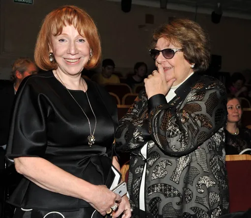 Кира Прошутинская и Ирена Лесневская