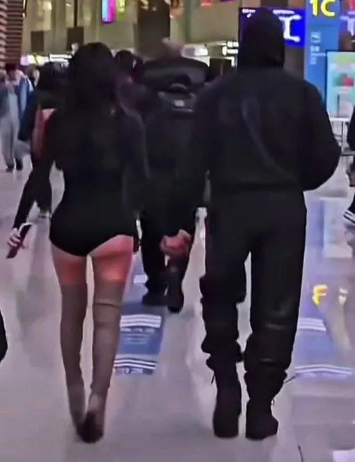 Бьянка Цензори выбрала откровенный наряд