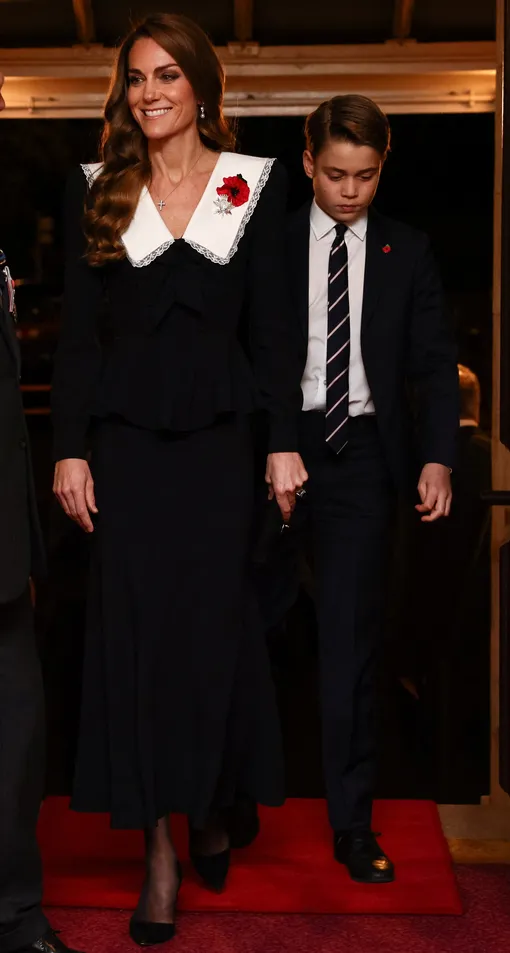 Кейт Миддлтон вышла в свет с сыном Кейт Миддлтон вышла в свет с сыном