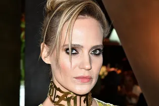 «Сгорела ванная»: певица Глюкоза заявила, что ее 18-летняя дочь устроила пожар в доме «Сгорела ванная»: певица Глюкоза заявила, что ее 18-летняя дочь устроила пожар в доме