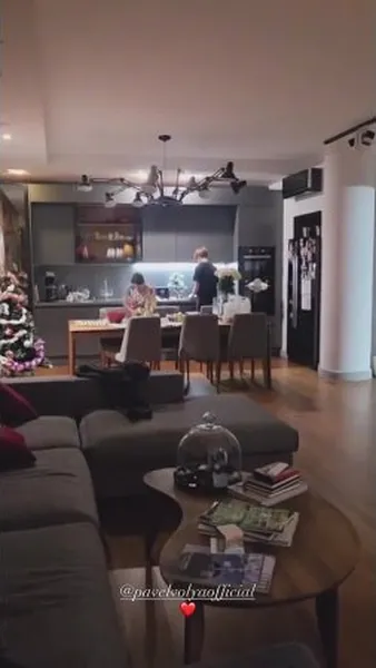 Нажми и смотри