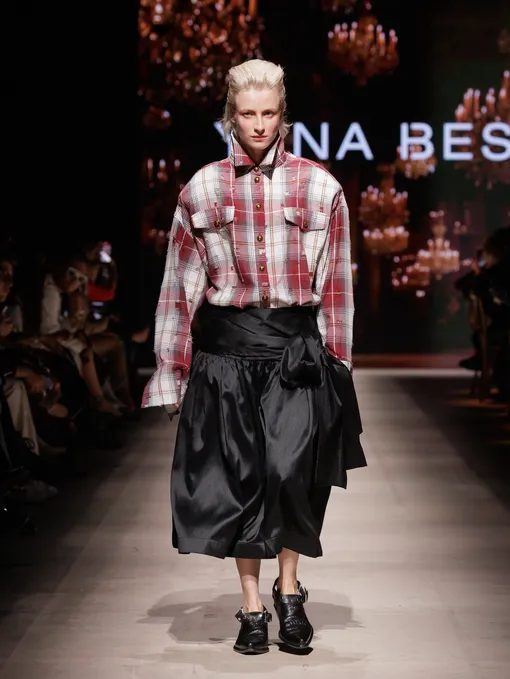 Yana Besfamilnaya Yana Besfamilnaya