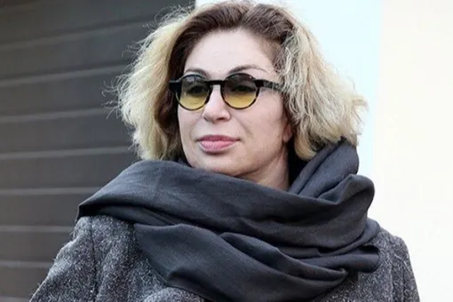 «Врач предложил»: мама Тимати объяснила, почему перерезала пуповину при родах Валентины Ивановой «Врач предложил»: мама Тимати объяснила, почему перерезала пуповину при родах Валентины Ивановой