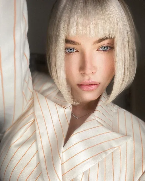 Модель экспериментирует с внешностью