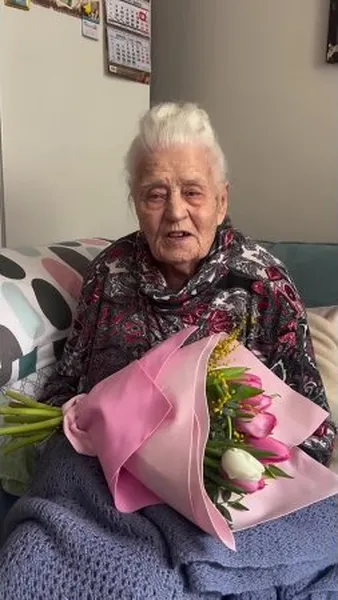 Нажми и смотри