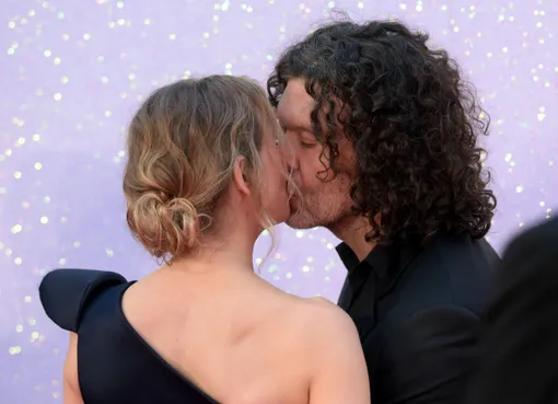 Рене Зеллвегер с Дойлом Брэмхоллом