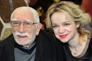 «Памятник на могиле Джигарханяна некрасивый»: Цымбалюк-Романовская раскритиковала монумент, который видела лишь на фото «Памятник на могиле Джигарханяна некрасивый»: Цымбалюк-Романовская раскритиковала монумент, который видела лишь на фото