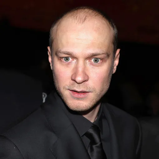 Юра Борисов сыграл Гамлета