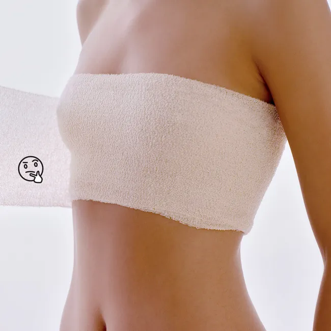 Можно ли убрать растяжки на груди с помощью операции? Отвечает пластический хирург