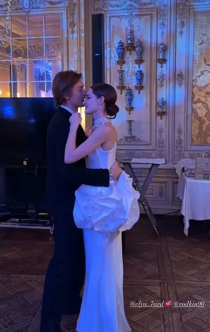 Первый танец молодоженов