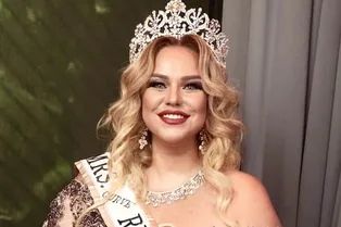 «У меня пышные формы!»: 39-летняя россиянка Ольга Каменская выиграла конкурс «Миссис Вселенная» «У меня пышные формы!»: 39-летняя россиянка Ольга Каменская выиграла конкурс «Миссис Вселенная»