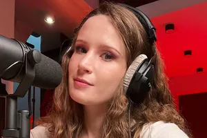 «Сердце ёкнуло и заболело»: Монеточке стало плохо после того, как из фильма «Человек-паук» в России вырезали ее песню «Сердце ёкнуло и заболело»: Монеточке стало плохо после того, как из фильма «Человек-паук» в России вырезали ее песню