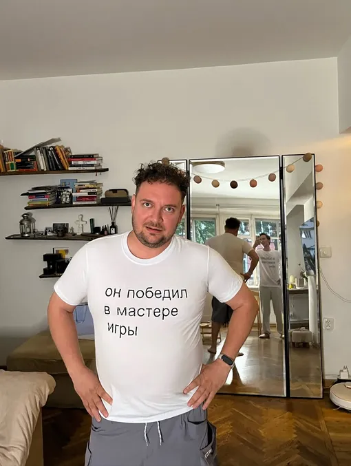 Борис Дергачев признал победу Дениса Власенко в шоу «Мастер игры» Борис Дергачев признал победу Дениса Власенко в шоу «Мастер игры»