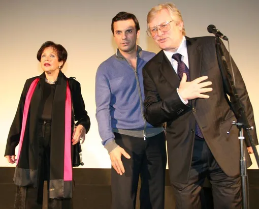 Наталья Фатеева, Сергей Астахов и Юрий Кара на премьере Наталья Фатеева, Сергей Астахов и Юрий Кара на премьере