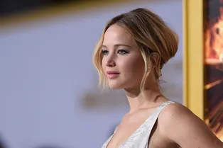 Дженнифер Лоуренс стала самой кассовой звездой Голливуда Дженнифер Лоуренс стала самой кассовой звездой Голливуда