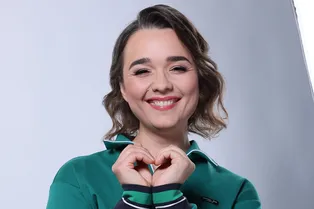 «Обожаю их с детства»: новой ведущей программ «Квартирный вопрос» и «Дачный ответ» стала Мария Петрова «Обожаю их с детства»: новой ведущей программ «Квартирный вопрос» и «Дачный ответ» стала Мария Петрова