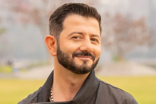 «Мне приятно наблюдать за этой парой»: Михаила Галустяна очень удивили Инстасамка с мужем на шоу «Сокровища императора»