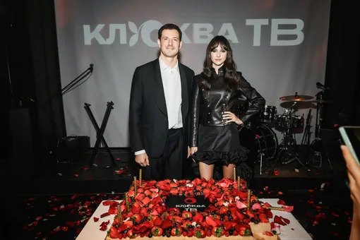 Павел Деревянко, Дмитрий Дибров, Дмитрий Дюжев, Катя Лель и другие на презентации телеканала «Клюква ТВ» Павел Деревянко, Дмитрий Дибров, Дмитрий Дюжев, Катя Лель и другие на презентации телеканала «Клюква ТВ»