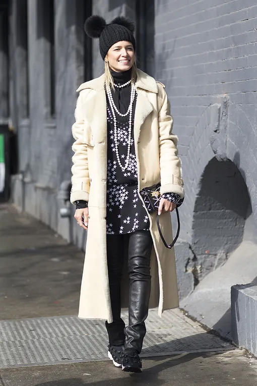 образы с брюками из кожи фото