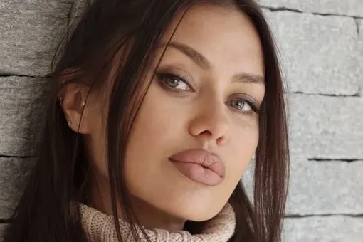 Виктория Боня рассказала, почему в детстве чувствовала себя «гадким утенком» Виктория Боня рассказала, почему в детстве чувствовала себя «гадким утенком»